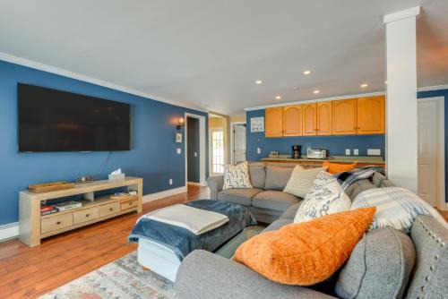 West Dover House | Ski, Golf and Hike Spacious Dover Retreat!