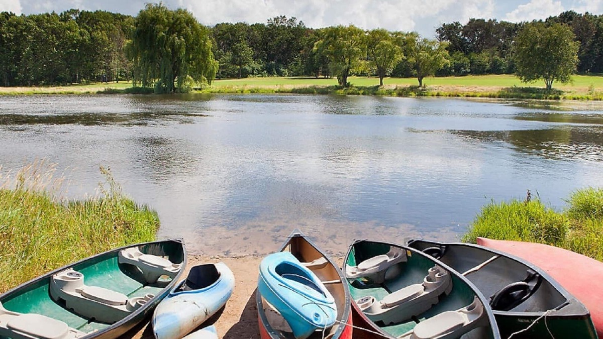 Wisconsin Dells Cottage | Ski/Golf @ Christmas Mountain Village, Wisconsin Dells