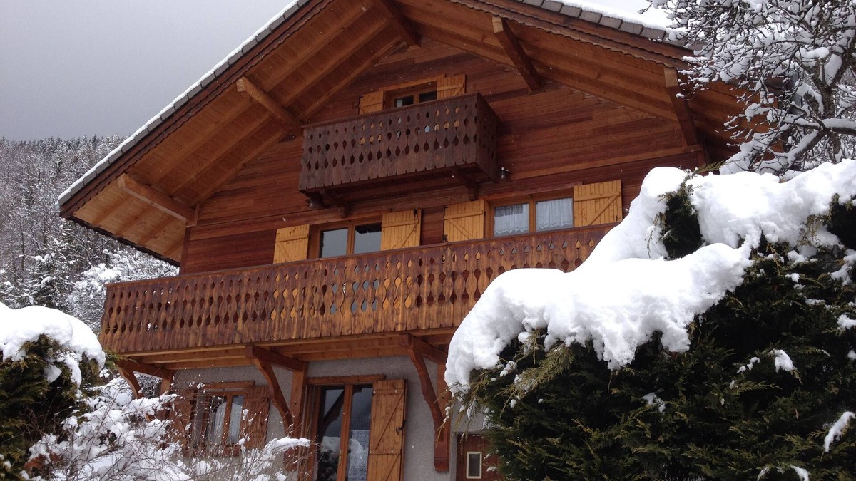 Vacheresse Apartment | SKI Great Apartment in the Portes du Soleil ski area.