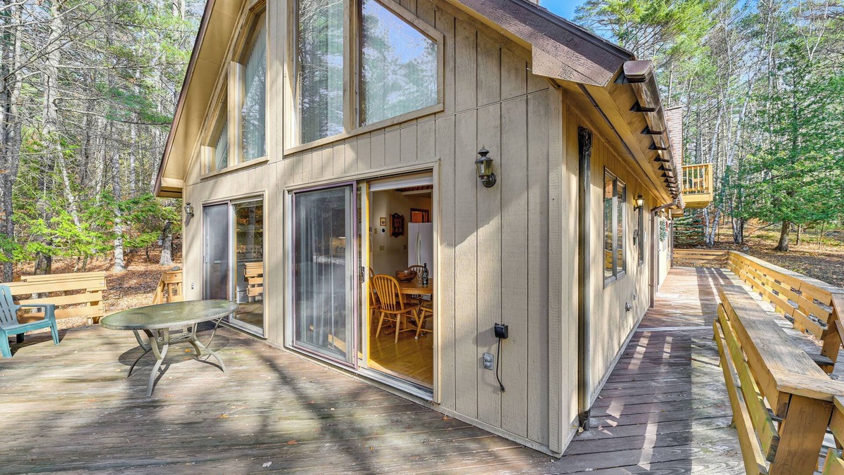 Adirondack House | Ski, Hike & More: Adirondack Family Home