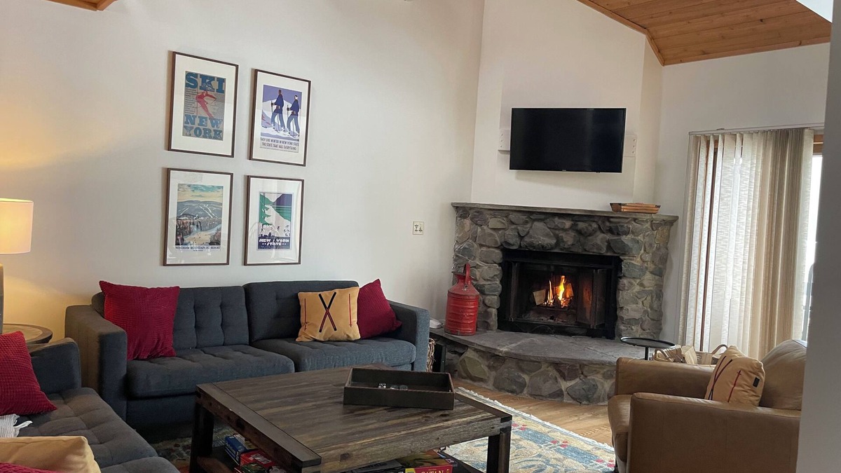 Windham House | Ski house just steps from slopes with indoor pool