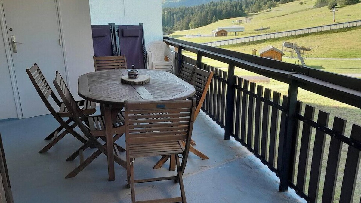 Saint-Etienne-en-Devoluy Apartment | Ski in and ski out apartment Superdévoluy