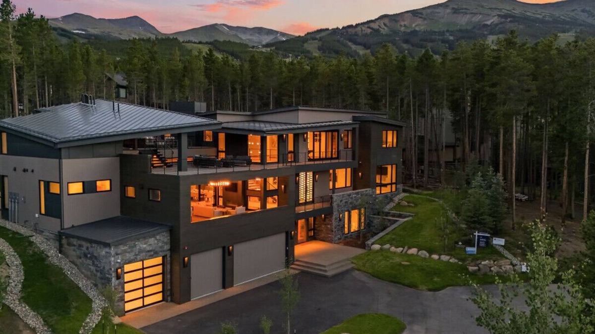 Boulder Ridge House | Ski-in, Luxury, Long-Term Rental