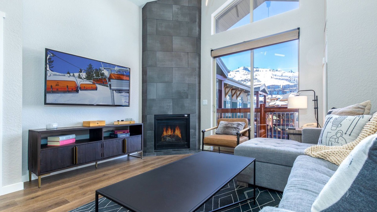 Park City Condo | Ski In/Out 2BD Top floor W/Amazing Views