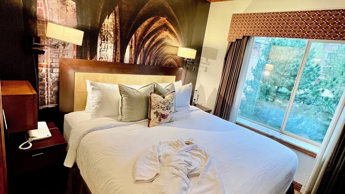 Park City Villa | Ski In/Out Harry Potter Villa w/Ski Run Views & Private Steam Shower!