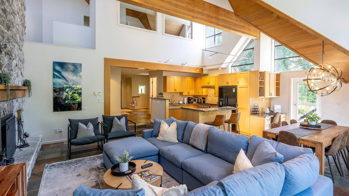 Upper Village House | SKI IN/OUT | Luxury Townhome | Private Hot Tub | Garage | Managed By Aloha Whistler
