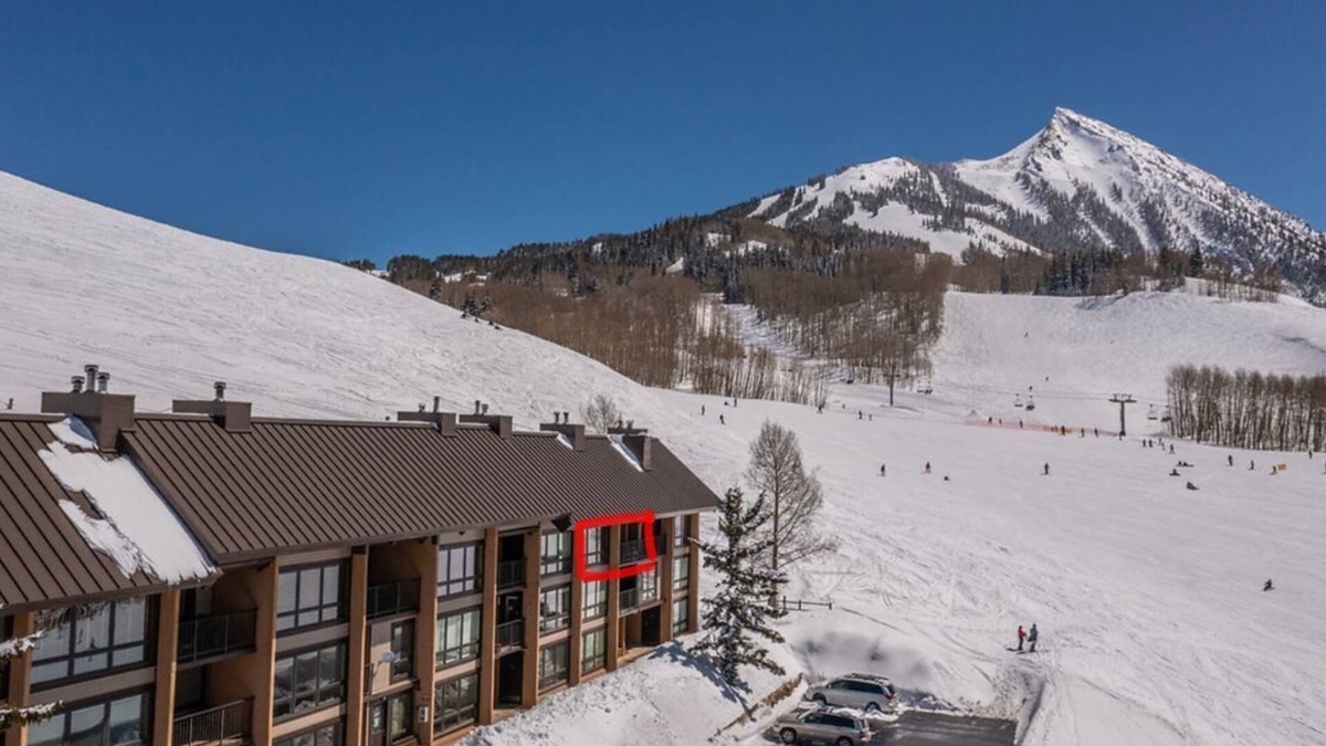 Crested Butte Condo | Ski In/Out with AMAZING VIEWS!