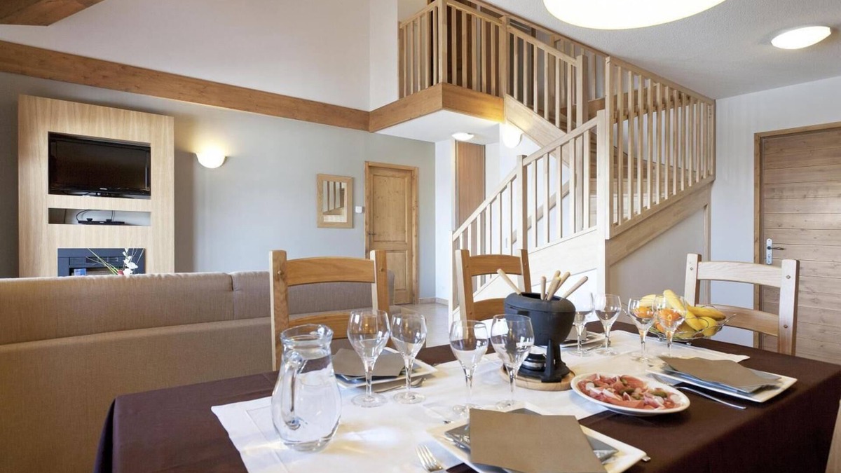 Sainte-Foy-Tarentaise Apartment | Ski-in/ski-out & foot of the slopes, fitness, swimming pool, terrace, balcony, tv, ski locker