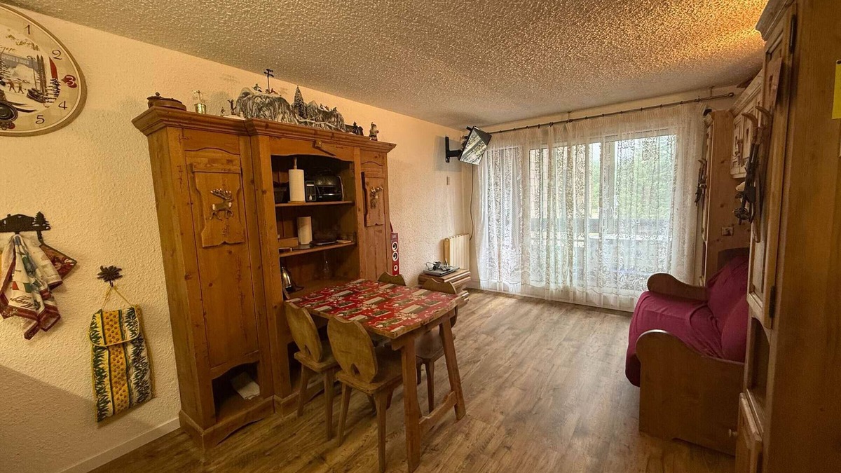 Correncon-en-Vercors Apartment | Ski-In/Ski-Out Studio with Balcony at Corrençon-en-Vercors - Near Golf & Hiking