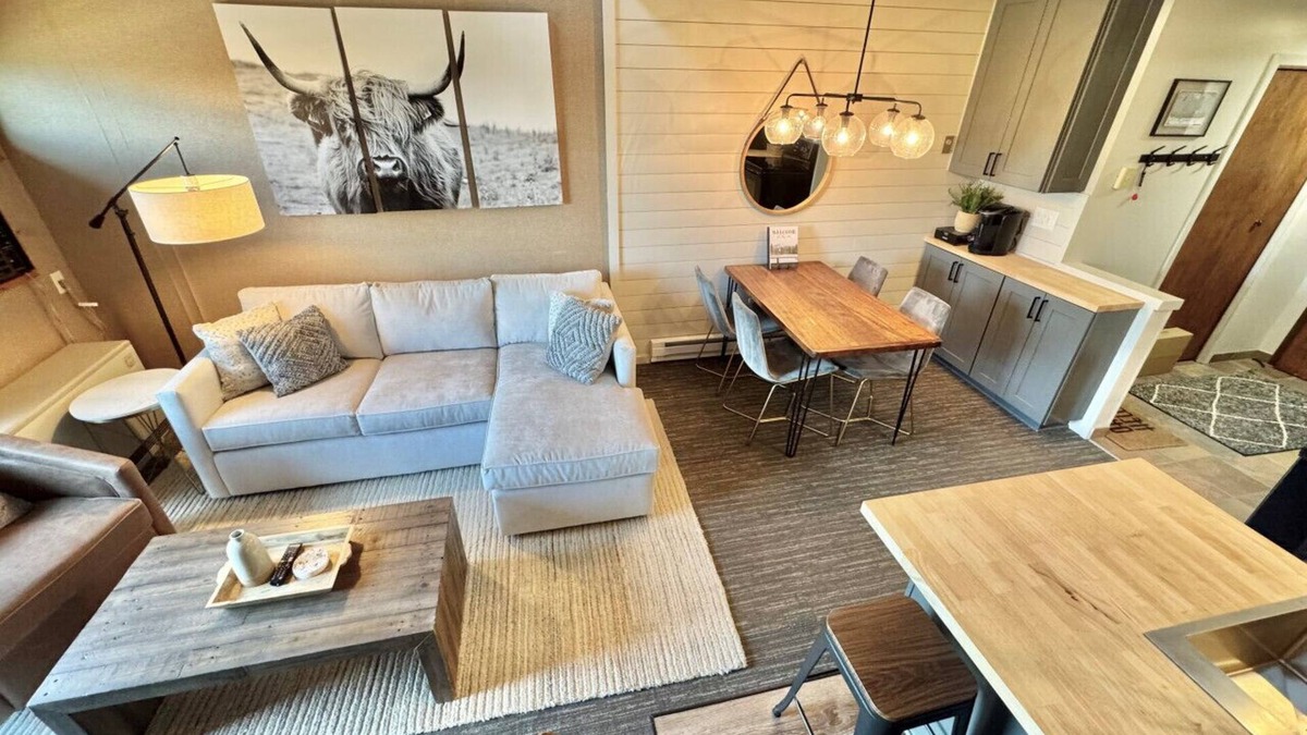 Lutsen Condo | Ski in Ski out, 1 Bed plus Loft, BEST VIEWS IN LUTSEN!