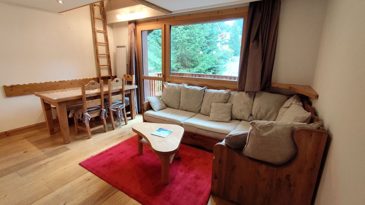 Meribel Centre Apartment | Ski-in/ski-out apartment for 7 in Méribel center, renovated, balcony, 3 bedrooms, fireplace