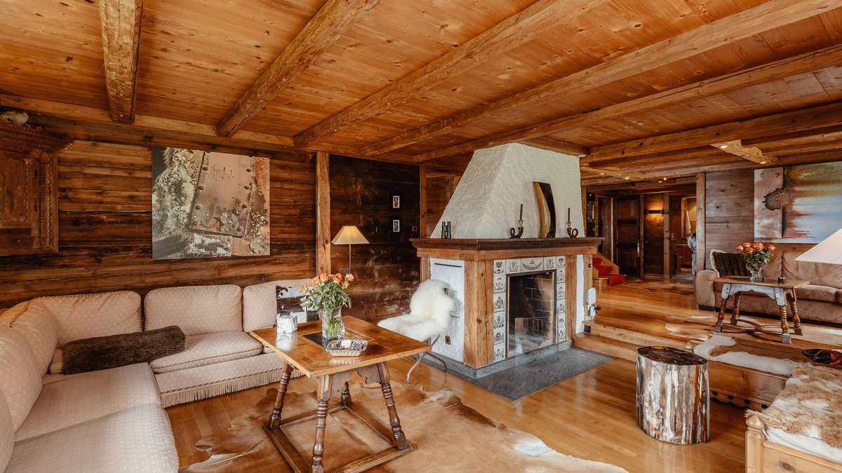 Gstaad Ski Chalet | Ski in Ski out authentic Lux chalet on the Wispile