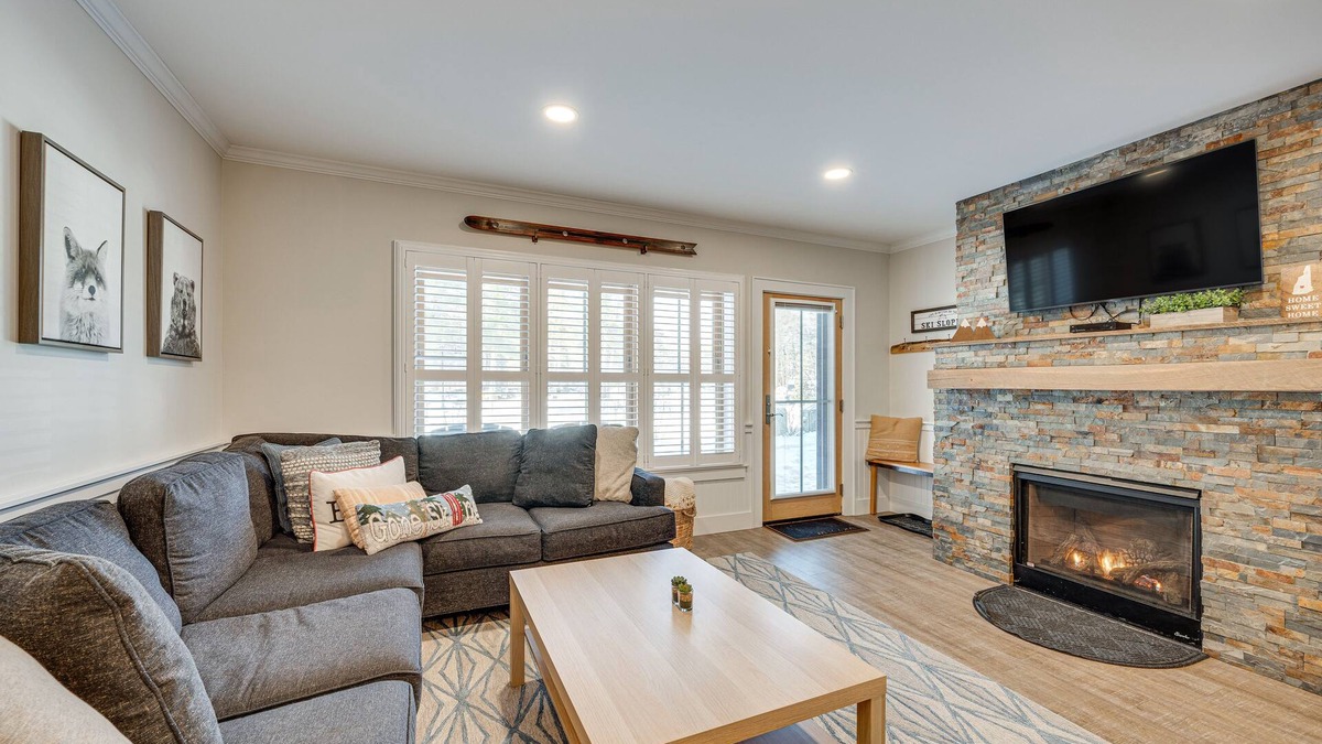 North Conway Condo | Ski-In/Ski-Out Cranmore Mountain Resort Condo!