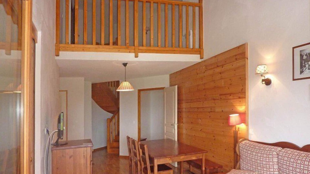 Les Orres Apartment | Ski-in/ski-out & foot of the slopes, 2nd floor, fitness, swimming pool, sauna, balcony, tv