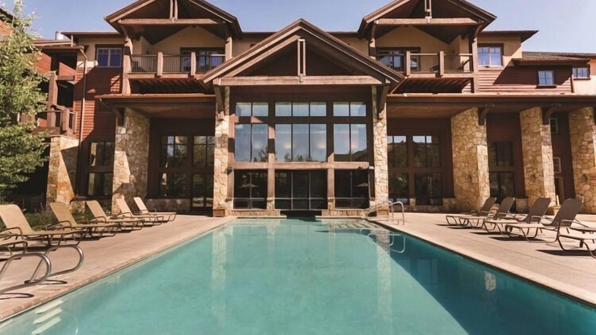 Four O'Clock Condo | Ski-in/Ski-Out! *Luxury Studio at Grand Timber Lodge*
