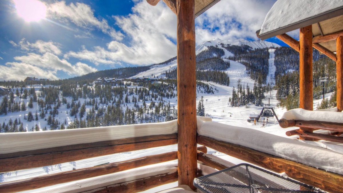 Saddle Ridge House | Ski-in/ski-out Moonlight Basin home w/private hot tub - Saddle Ridge - Iron Horse Haven Chalet