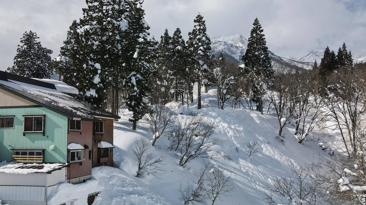 Myoko Ski Chalet | Ski In Ski Out Myoko! Luxury 5 Bedroom Chalet