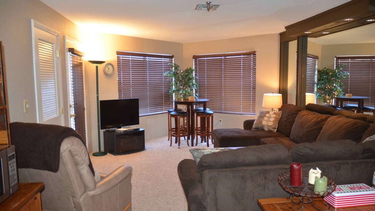 Seven Springs Condo | Ski in Ski Out, Seven Springs, 1 BR, 1 Bath, Balcony, on Slopes, Clean.