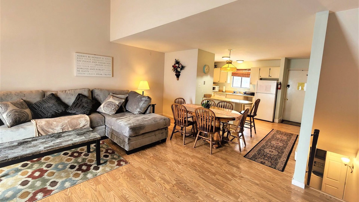 Village at Camelback House | SKI IN - SKI OUT SLOPE SIDE @ CAMELBACK MOUNTAIN