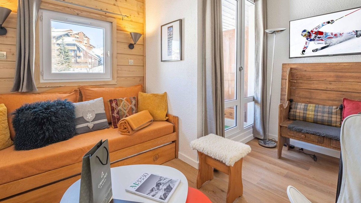 Eclose-Ouest Apartment | Ski-in/Ski-out Studio with Balcony and Mezzanine, Near Lift