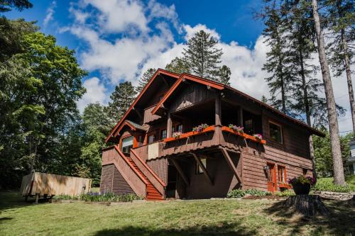 Lake Placid House | Ski Jump Chalet