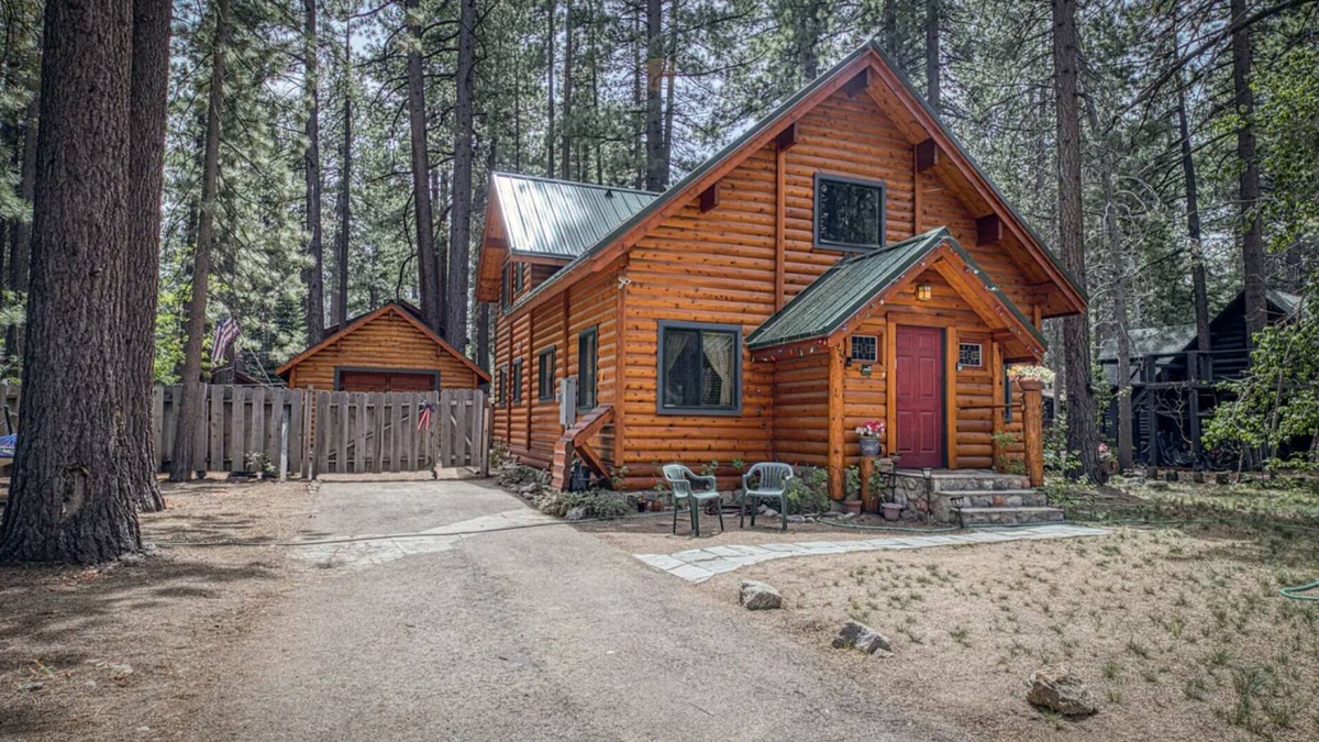 Al Tahoe Cabin | Ski Lease or monthly – South Lake Tahoe, authentic Log Cabin in Al Tahoe