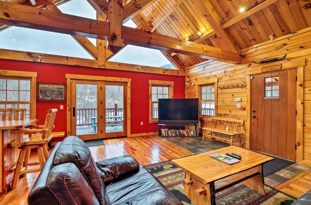 Starksboro House | Ski Lodge Mtn Retreat with Fire Pit, Deck and Views!