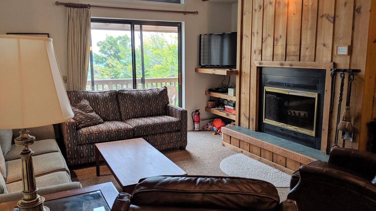 Ludlow House | Ski on, ski off four bedroom trailside condo at Okemo