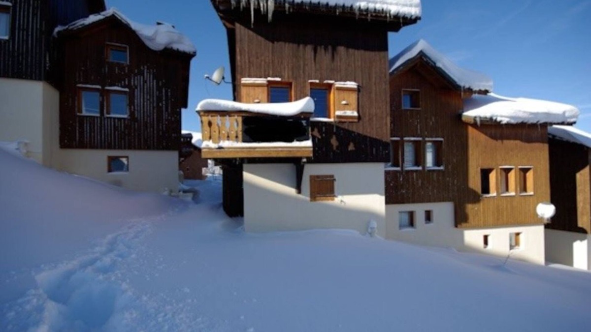 Plagne Villages Ski Chalet | Ski out the door! heart of village, easy to get to ski school smart TV's & wifi