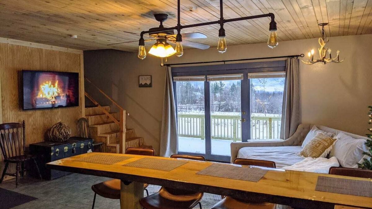 Jefferson Cottage | Ski Patrol Cottage at Applebrook - Perfect Mountain Getaway