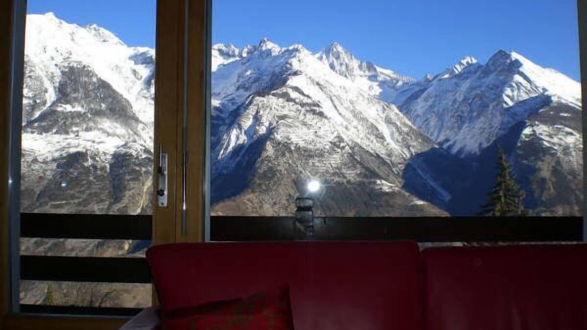 Eischoll Apartment | Ski & Snowsports in Winter, Alpine Walking in Summer, Beautiful Alpine Village