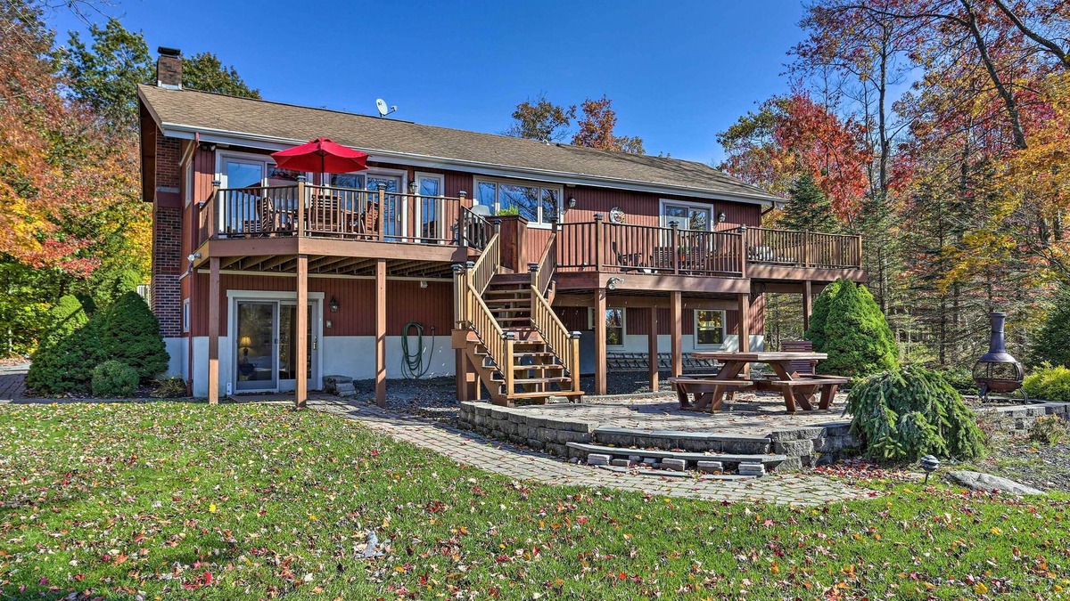 Locust Lake Village House | Ski, Swim & Relax: Waterfront Haven on Pines Lake!