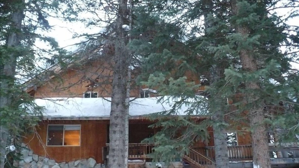Salt Lake Mountain Resorts Cabin | Ski to Cabin from Brighton Ski Resort