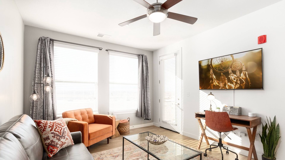 Draper Apartment | Ski, Work, Relax, Enjoy - Luxury Living!