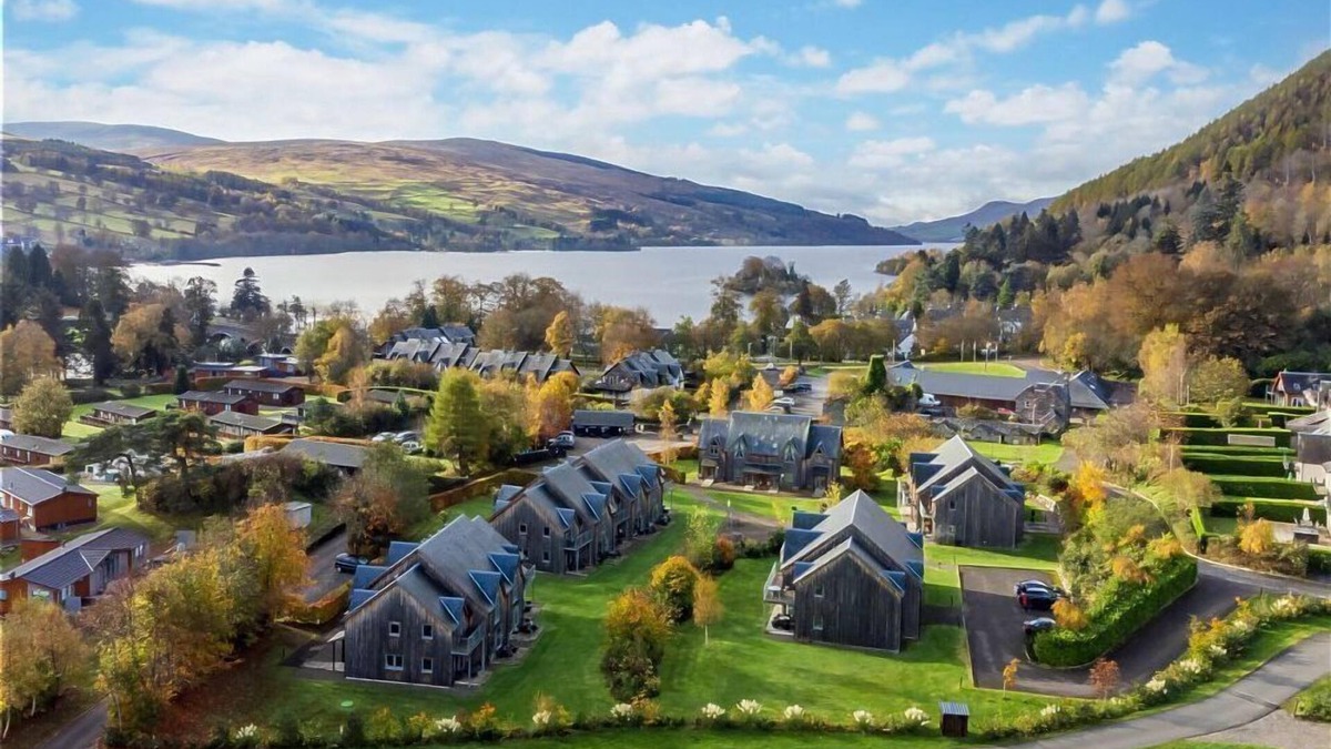 Kenmore Cottage | Skibo Lodge - No Pet - sleeps 8 guests in 4 bedrooms