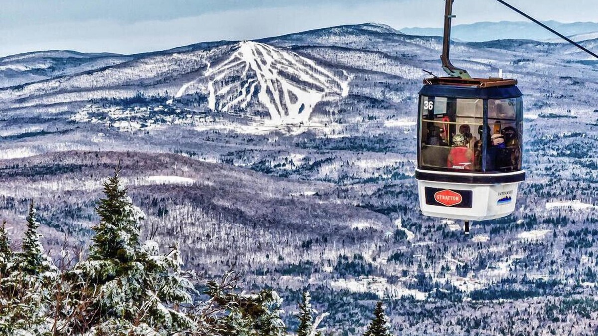 Stratton Mountain House | Skiing, snowboarding, tubing, snowshoeing and all the other winter activities!