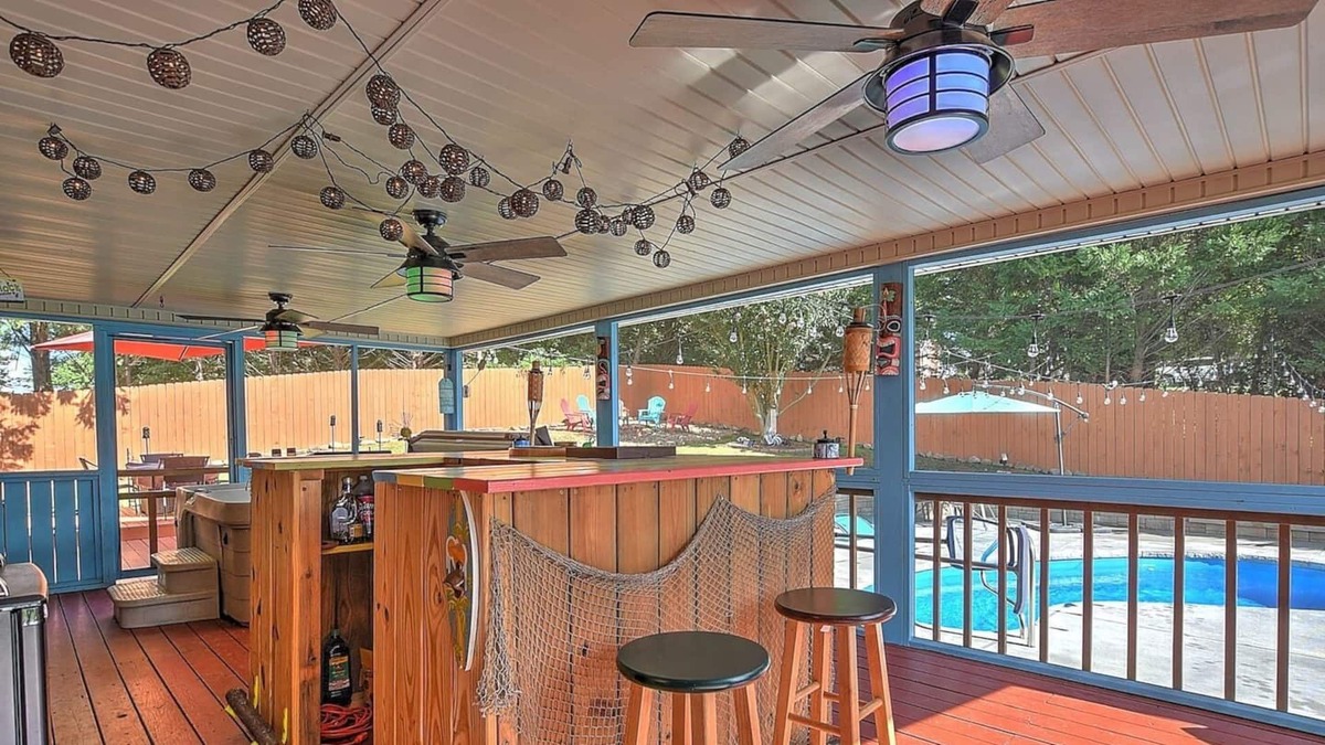 Tusculum House | Skinny Dippers Paradise