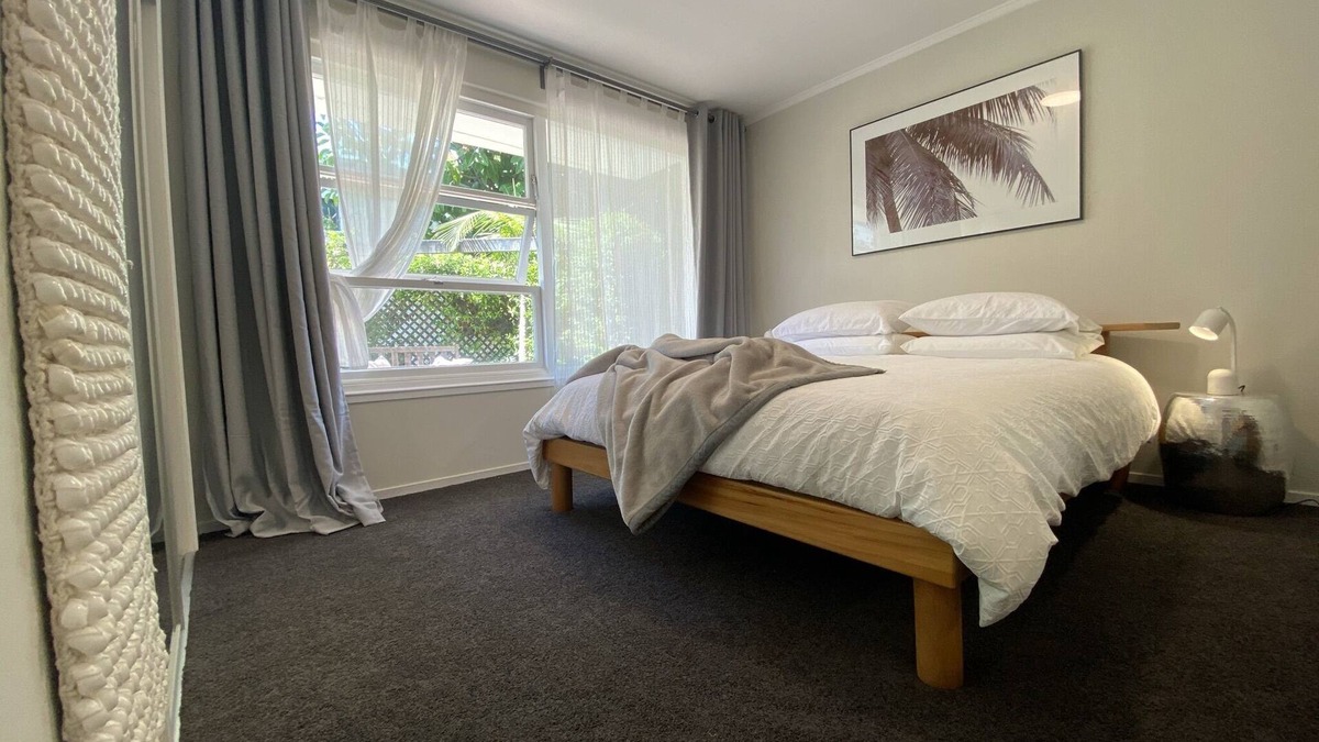 Takapuna Condo | Sky Blue Blomfield Spa! 2 min walk to Takapuna Beach!