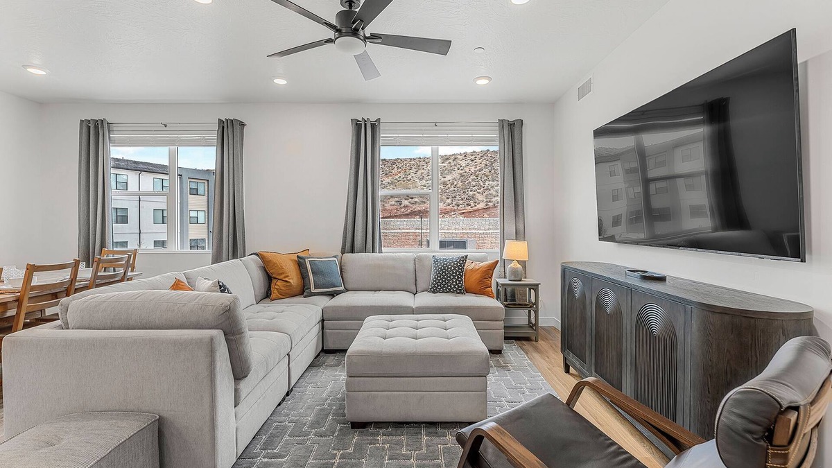 St. George Condo | Sky Haven: Resort Indoor/Outdoor Pool, Basketball + Pickleball