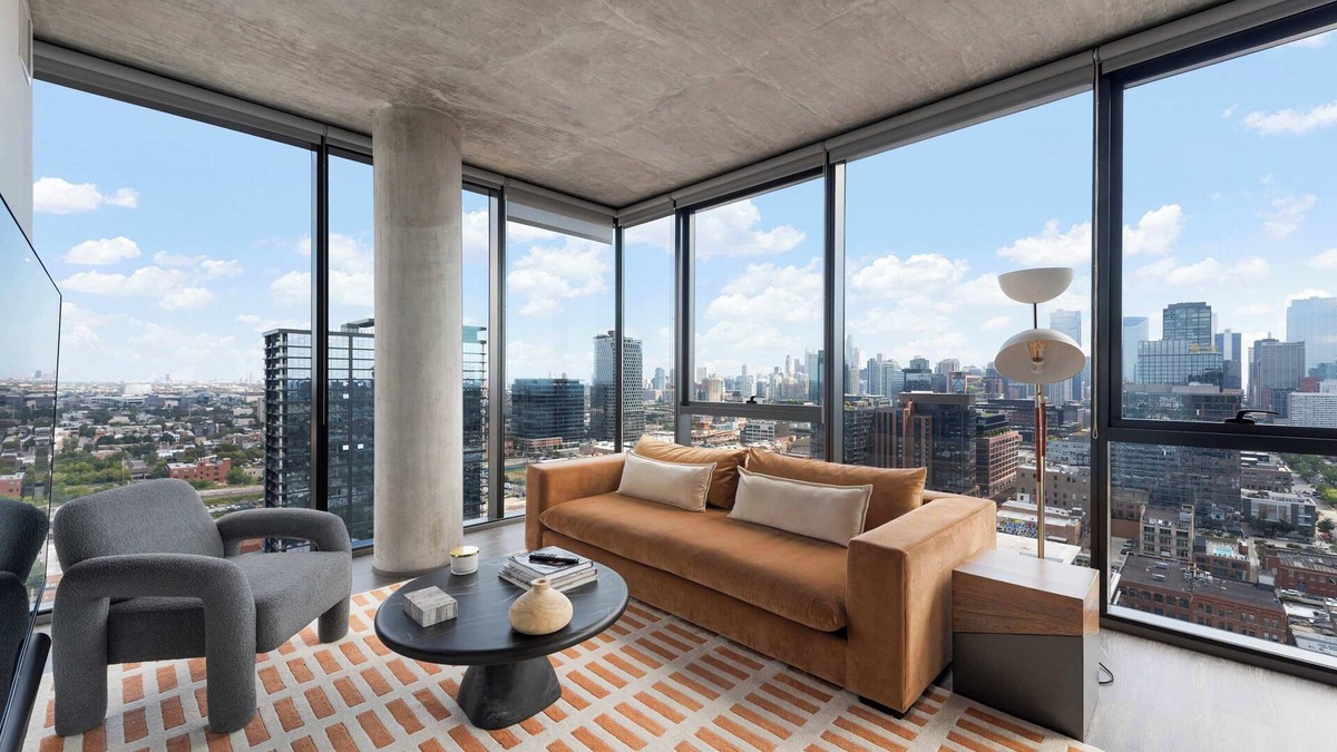 Near West Side Apartment | Sky-High 2BR w/Gym & City Views