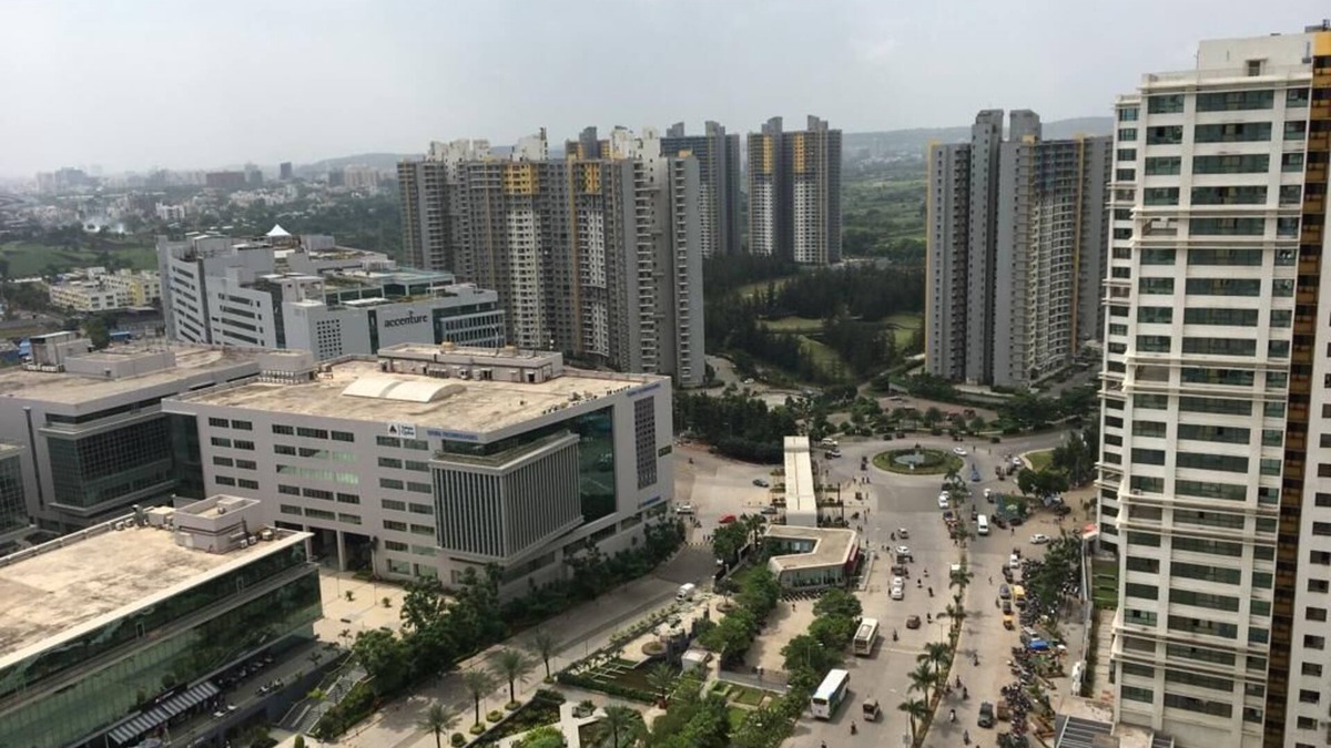 Phase 1 Apartment | Sky High at Blue Ridge, 22nd floor