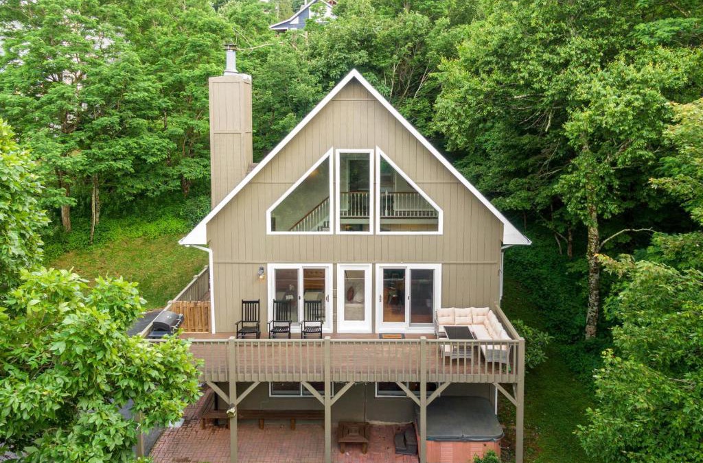 Blowing Rock House | Sky High Chalet
