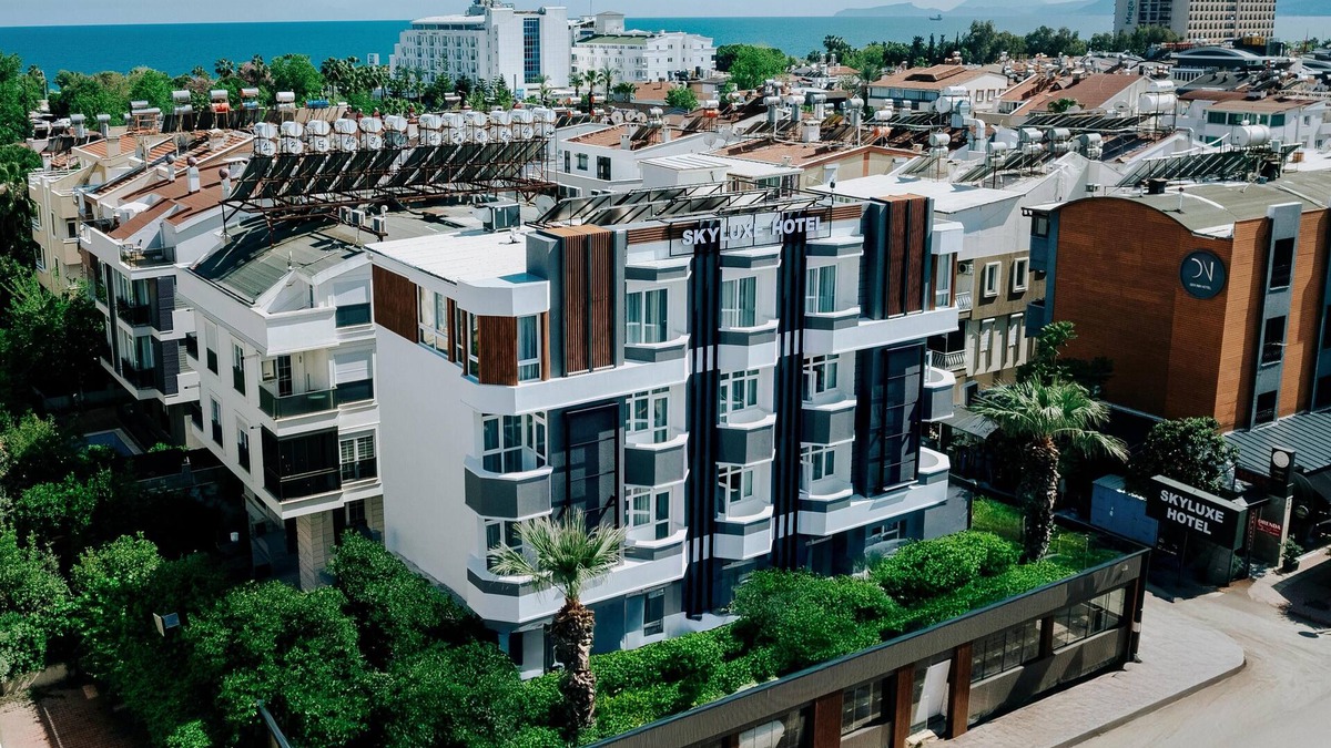 Altnkum Mahallesi Bed & Breakfast | Sky Luxe Hotel Konyaaltı