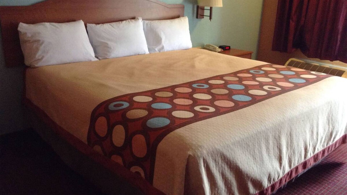 Western Division House | Sky Palace Inn Suites By Jasper Laredo-Comfort 1Queen Bed Accessible Non Smoking
