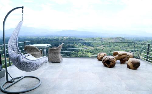 Tennekumbura Villa | Sky Pavilion