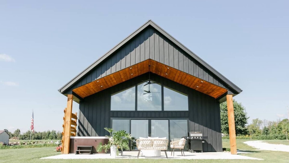 Millersburg Cabin | Sky Ridge Lodging- The Luna/Brand New Cabin/Amish Country