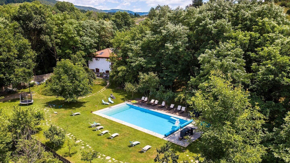 Dubnitsa Bed & Breakfast | SKY room, between the Pirin and Rhodope massifs!