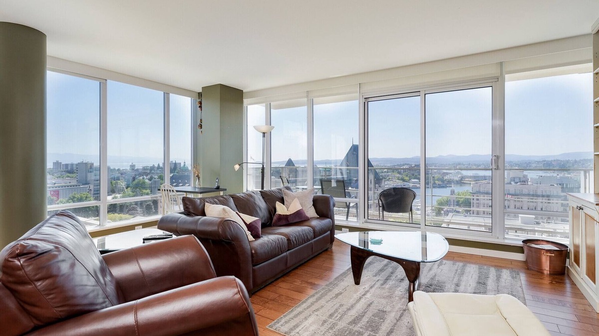 Downtown Victoria Condo | Sky's the Limit - Fantastic Views From This 15th Floor Condo, AC, Pool, Hot Tub, Gym, Parking