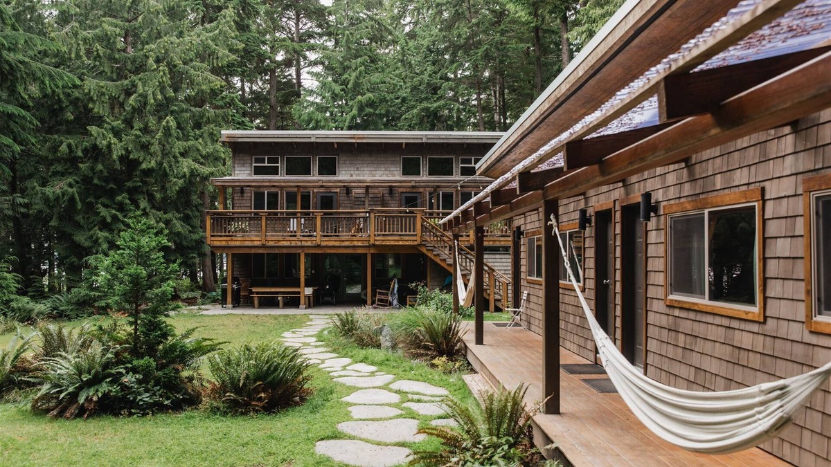Savary Island Resort | Sky suite 1 at the Savary Island Resort