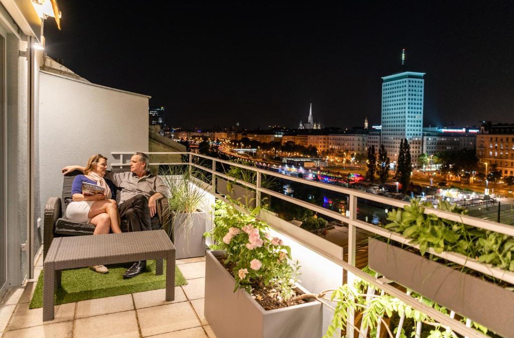 Leopoldstadt Apartment | Skyflats Vienna Ring View